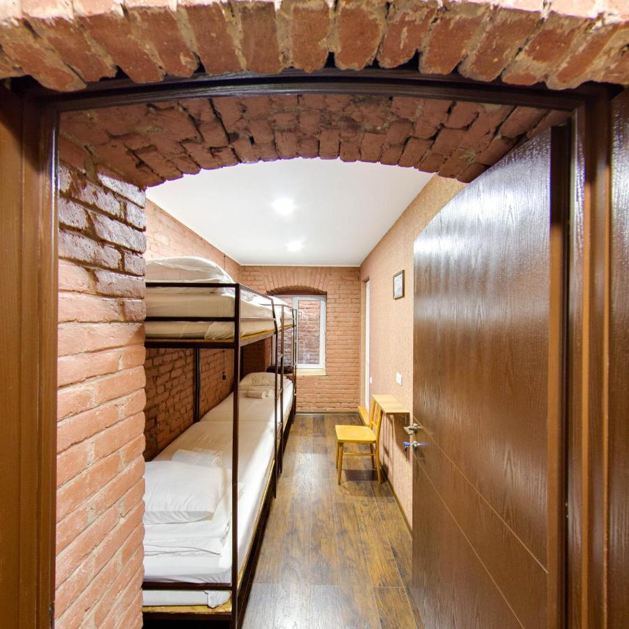 טביליסי Hostel Pirosmani מראה חיצוני תמונה