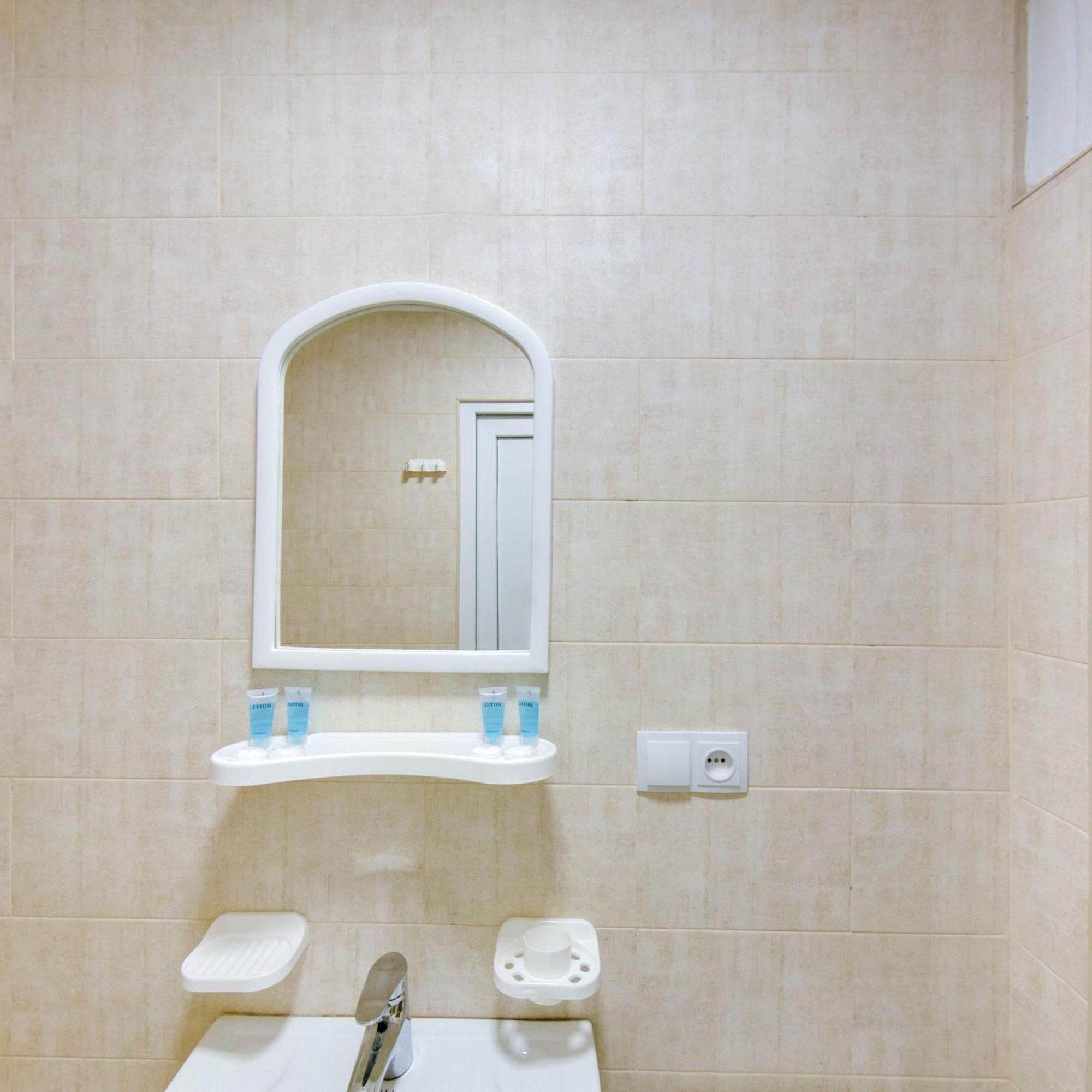 טביליסי Hostel Pirosmani מראה חיצוני תמונה